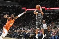 hth_包含独行侠NBA战胜菲尼克斯太阳东契奇后撤步三分的词条